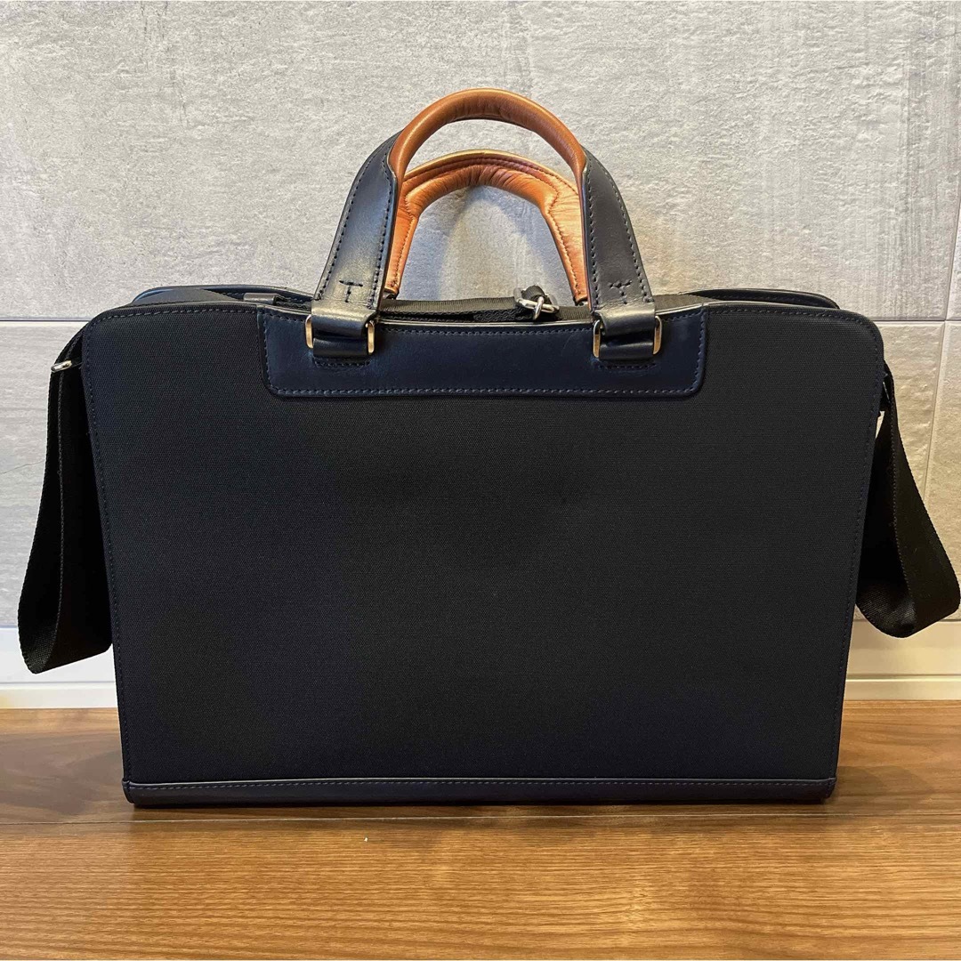 TAKEO KIKUCHI(タケオキクチ)の【美品】タケオキクチ ビジネスバッグ A4 メンズのバッグ(ビジネスバッグ)の商品写真