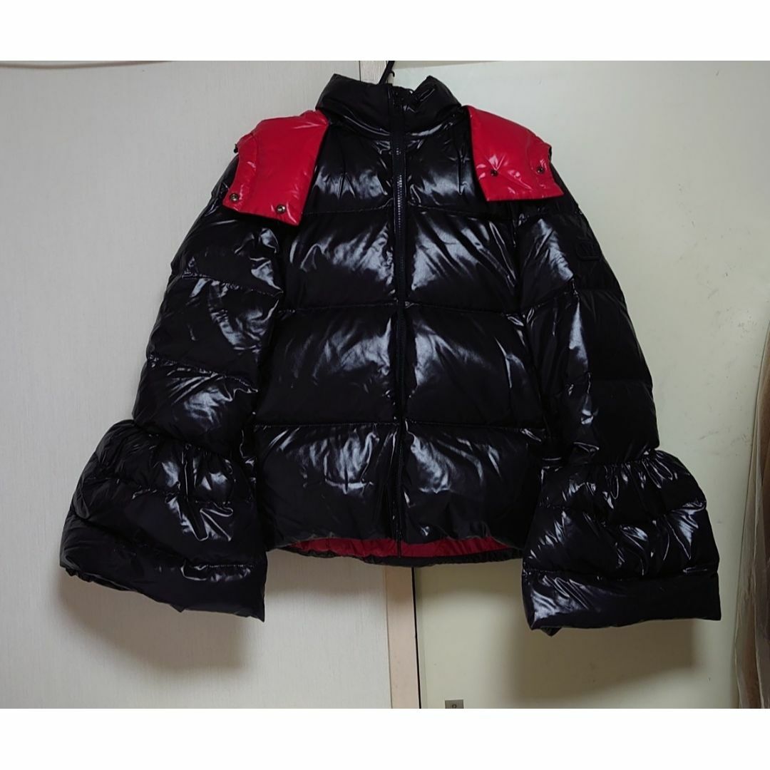VALENTINO - VALENTINO Duvet Couture ベルスリーブ ダウン VALENTINO - VALENTINO Duvet Couture ベルスリーブ ダウン