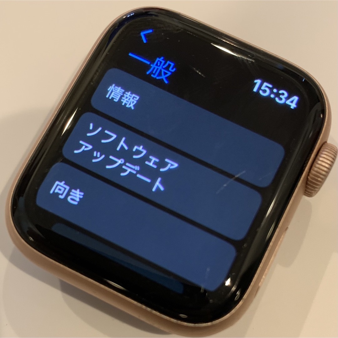 Apple Watch(アップルウォッチ)のApple Watch Series 4 40mm ゴールドアルミニウム スマホ/家電/カメラのスマートフォン/携帯電話(その他)の商品写真