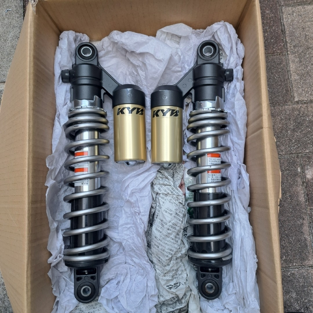 ZRX1200 ダエグ リアサスペンション ZRX1200 ダエグ リアサスペンション