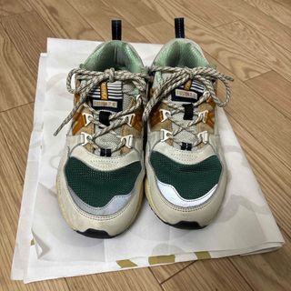 カルフ(KARHU)のKARHU スニーカー (スニーカー)