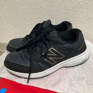 ニューバランス(New Balance)のニューバランス★スニーカー　黒　レディース　23.5(スニーカー)