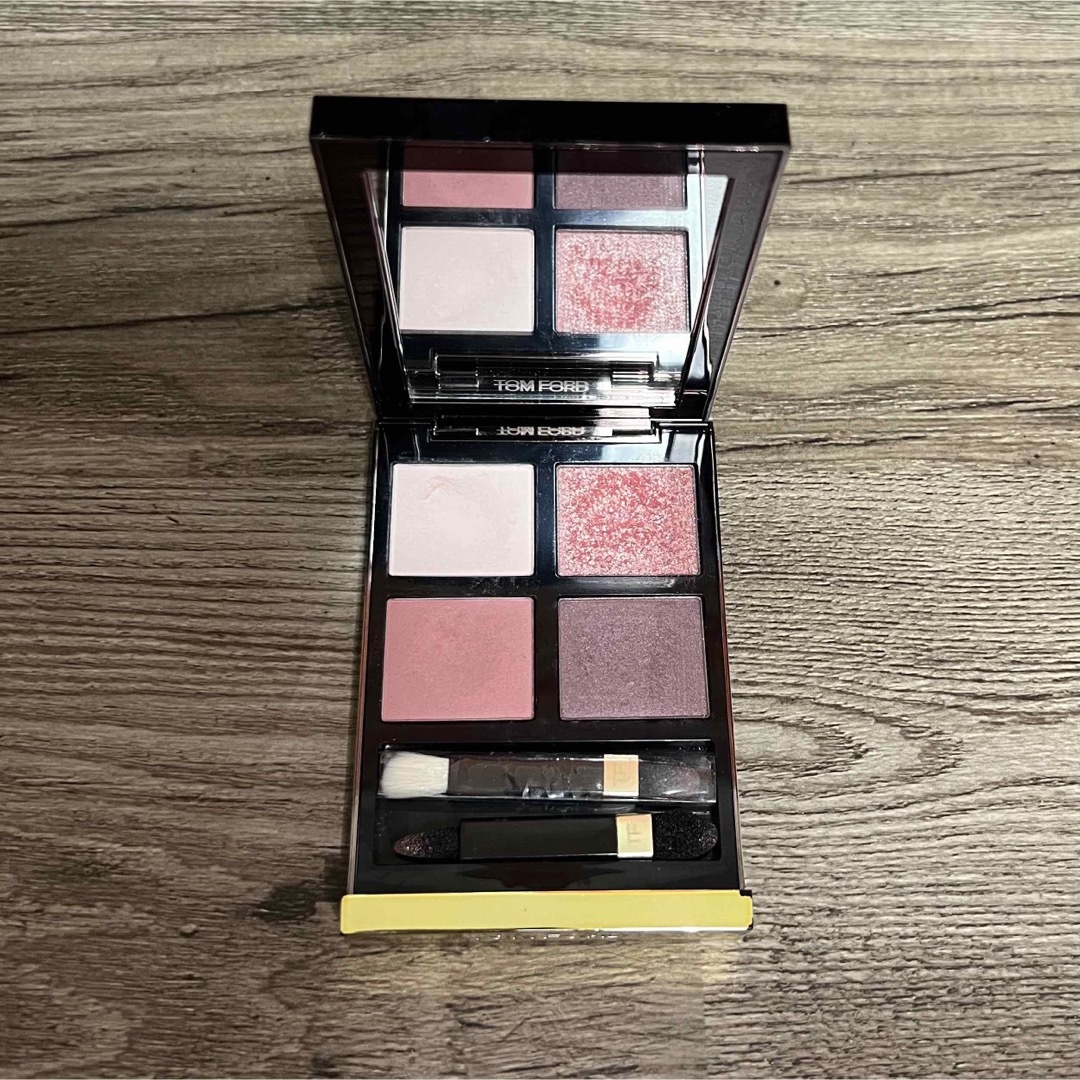 TOM FORD BEAUTY(トムフォードビューティ)の【yummy様専用】トムフォード  インソレントローズ コスメ/美容のベースメイク/化粧品(アイシャドウ)の商品写真