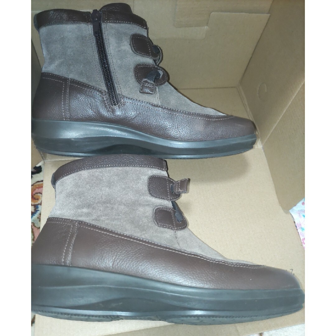 ACHILLES SORBO(アキレスソルボ)のアキレス　ソルボ　24.0cm レディースの靴/シューズ(ブーツ)の商品写真