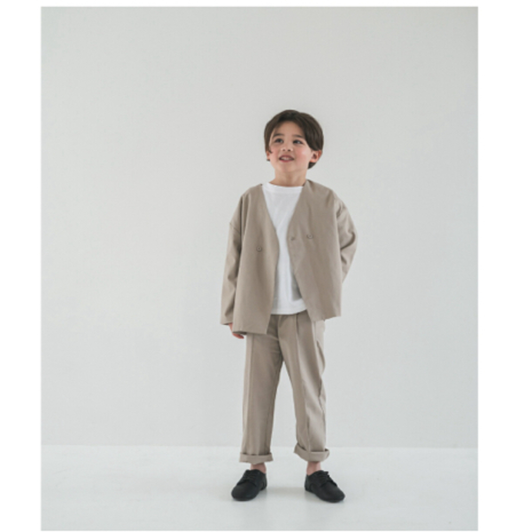 riziere(リジェール)のriziere ベージュセットアップ　シャツ　120【新品】 キッズ/ベビー/マタニティのキッズ服男の子用(90cm~)(ドレス/フォーマル)の商品写真