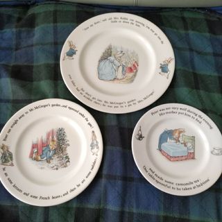 ウェッジウッド(WEDGWOOD)のウエッジウッドピーターラビット　お皿3枚(食器)