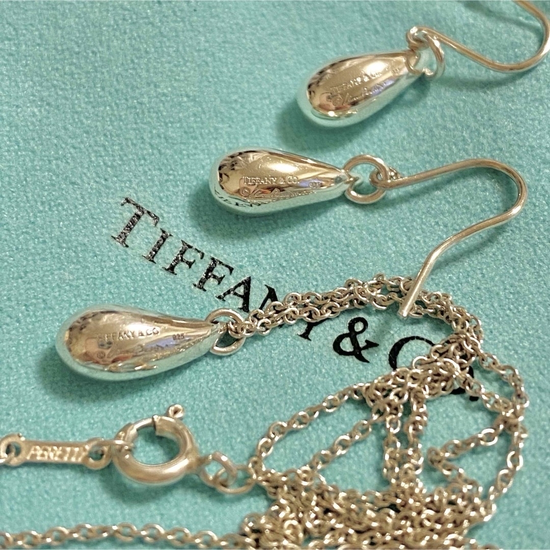 Tiffany & Co.(ティファニー)の本日価格❗美品 TIFFANY&Co. ティアドロップ ピアス ネックレスセット レディースのアクセサリー(ネックレス)の商品写真