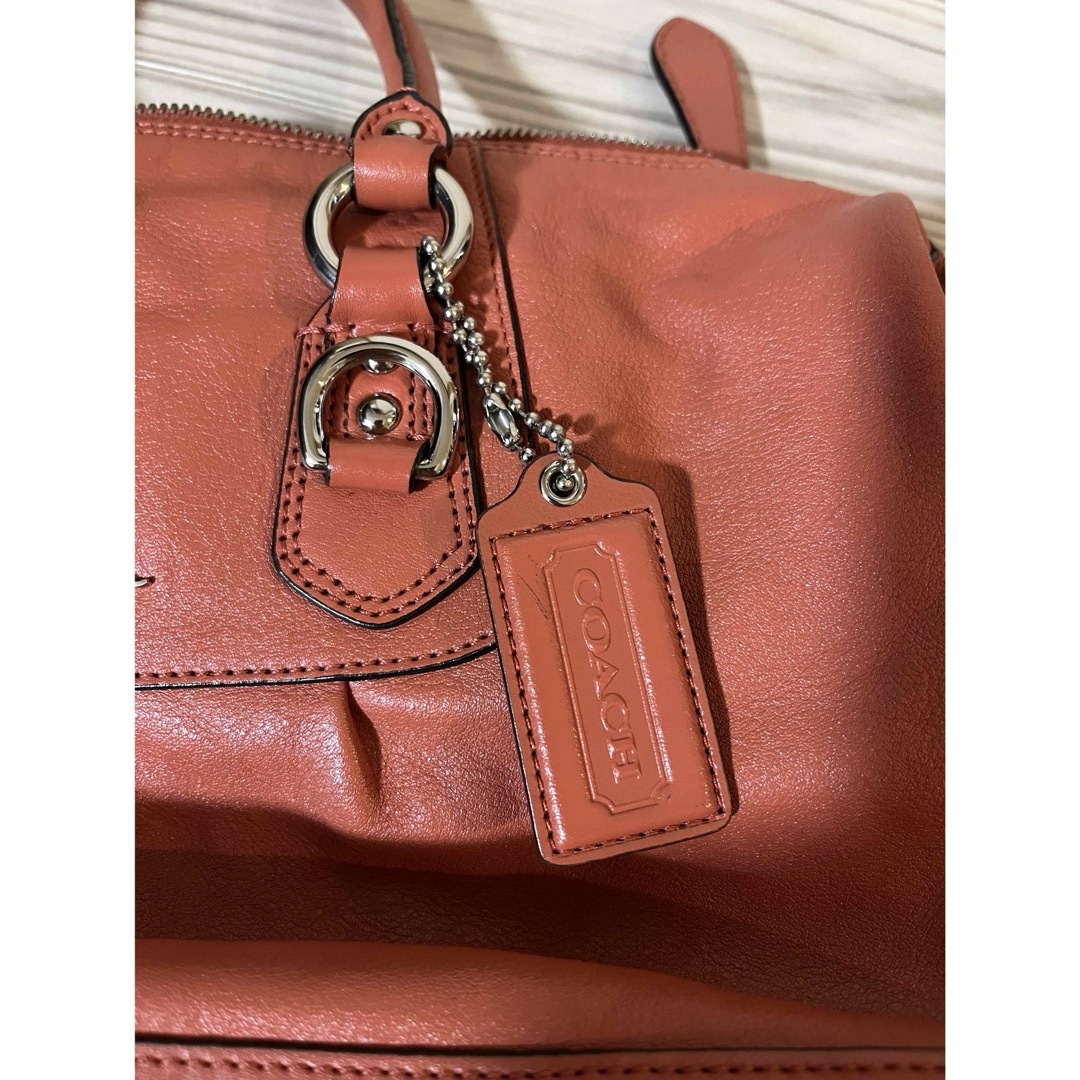 COACH(コーチ)のコーチ ショルダーバッグ オレンジ レディースのバッグ(ショルダーバッグ)の商品写真