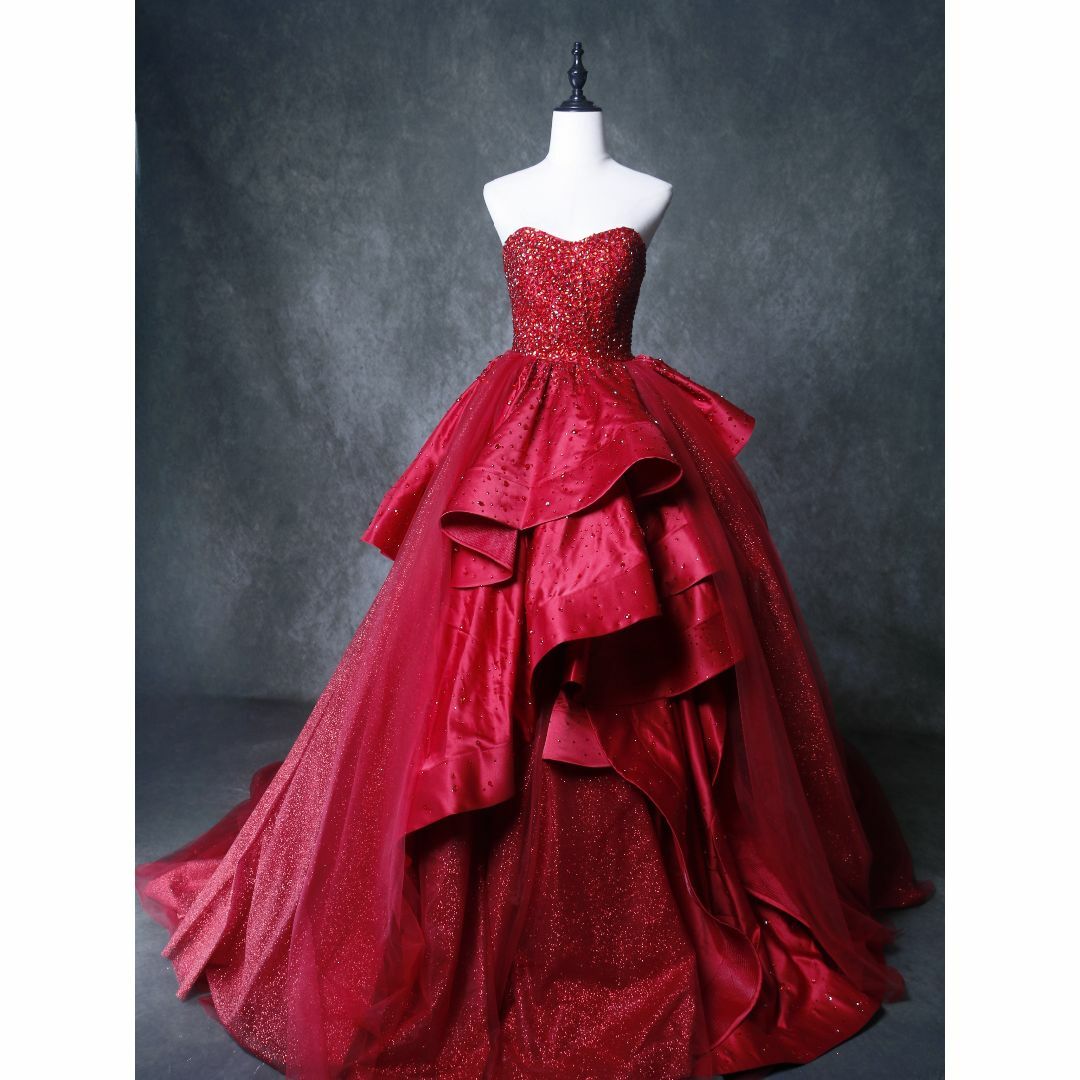 フォーマル/ドレス豪華！赤 ウエディングドレス ベアトップ デザイン感 ラメドレス 結婚式/披露宴