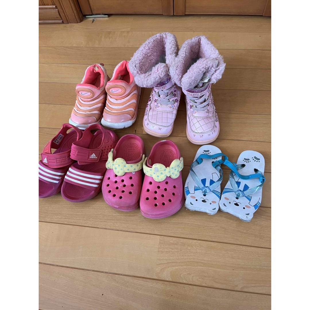 子供靴 キッズ/ベビー/マタニティのキッズ靴/シューズ(15cm~)(スニーカー)の商品写真