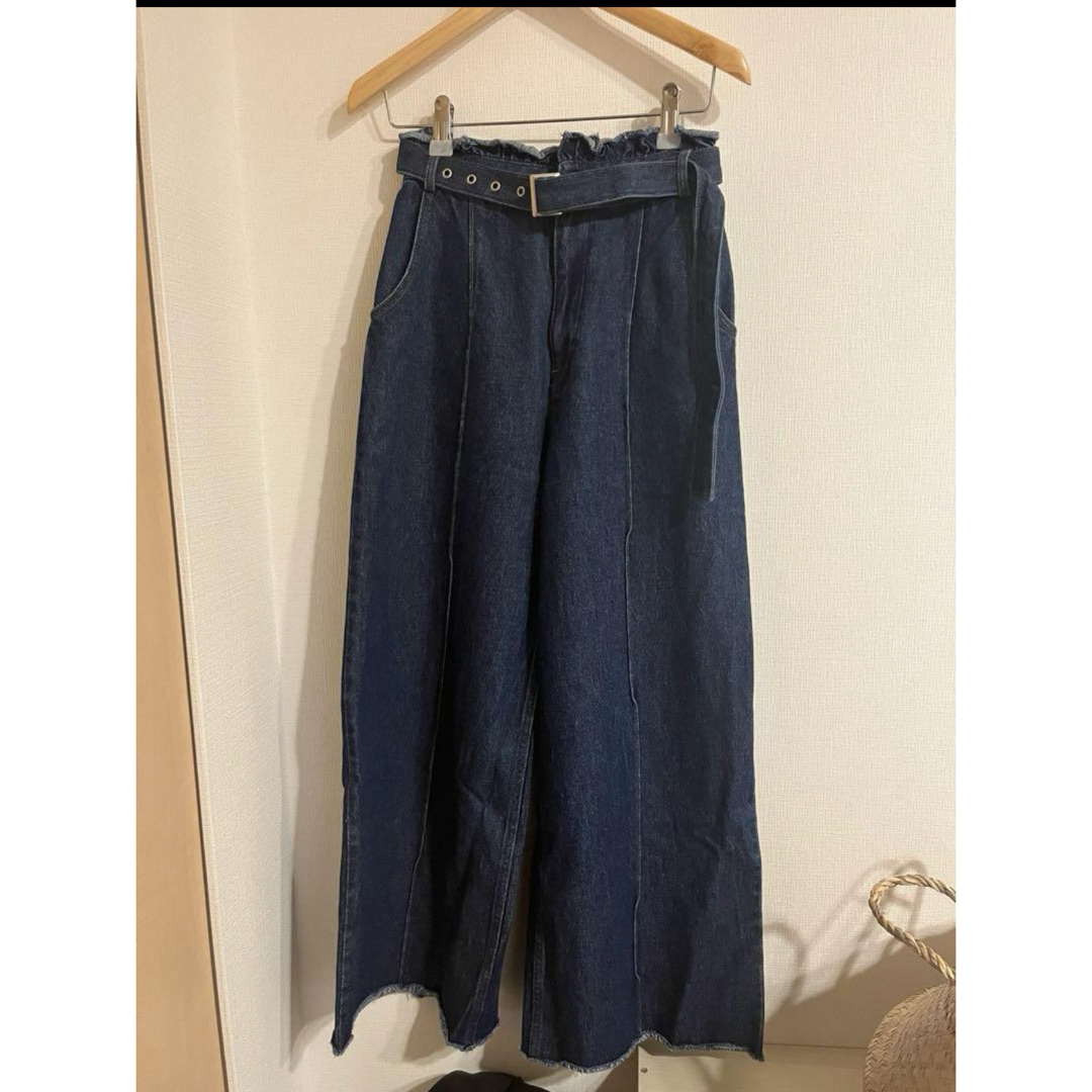 Ameri VINTAGE(アメリヴィンテージ)のDOT BUTTON DENIM SET UP レディースのレディース その他(セット/コーデ)の商品写真