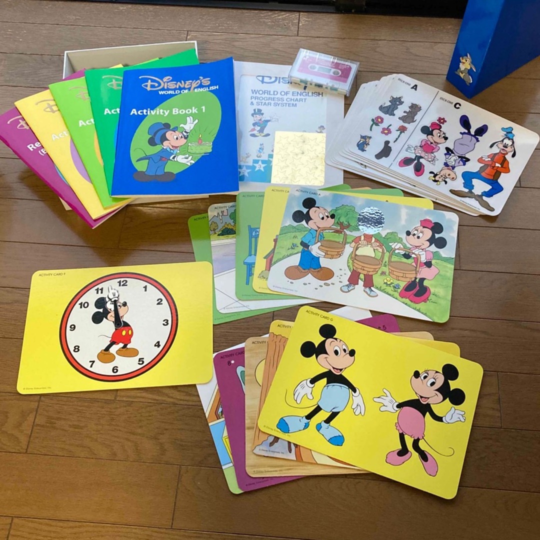 Disney(ディズニー)のィズニー英語システム  宝箱&アクティビティBOX エンタメ/ホビーの本(絵本/児童書)の商品写真
