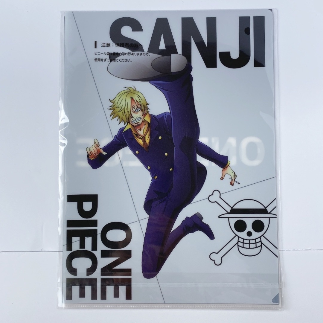 BANDAI(バンダイ)のONEPIECE＊クリアファイル２枚セット インテリア/住まい/日用品の文房具(ファイル/バインダー)の商品写真