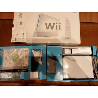 ウィー(Wii)のwii一式(家庭用ゲーム機本体)