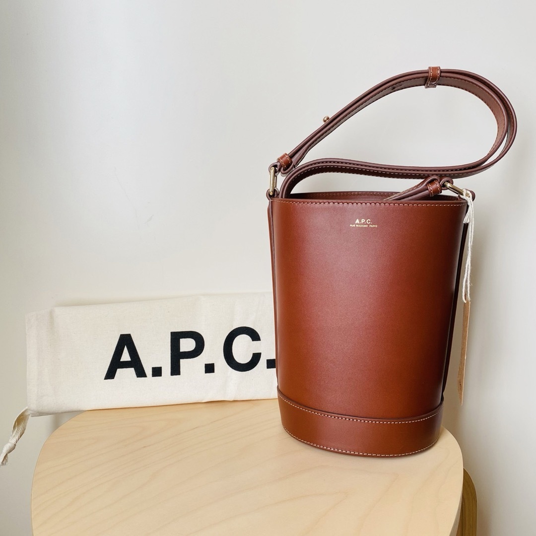 【A.P.C.】アーペーセー ambre スモール バケットバッグ (新品)トートバッグ