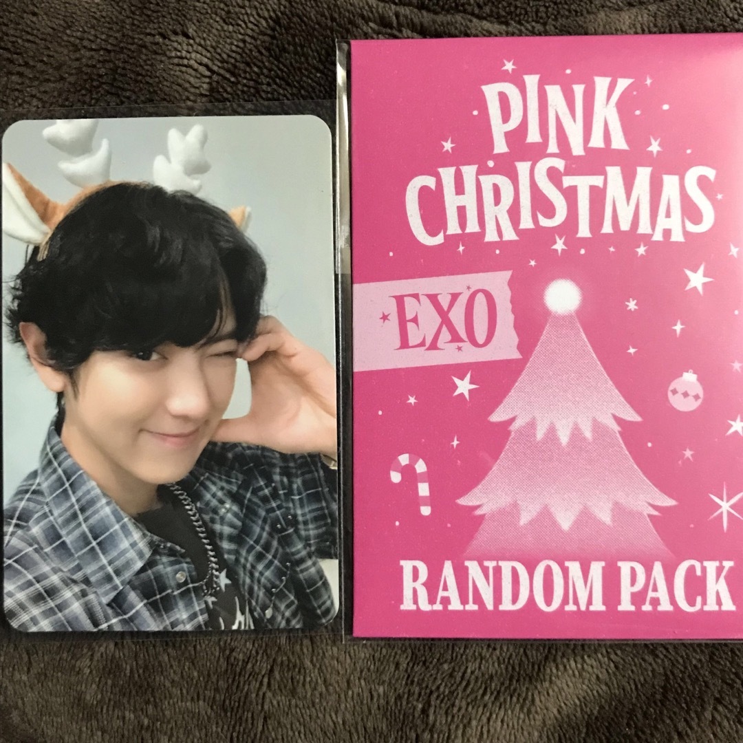 EXO(エクソ)のEXO PINK CHRISTMAS ランダムトレカ チャニョル  エンタメ/ホビーのタレントグッズ(アイドルグッズ)の商品写真