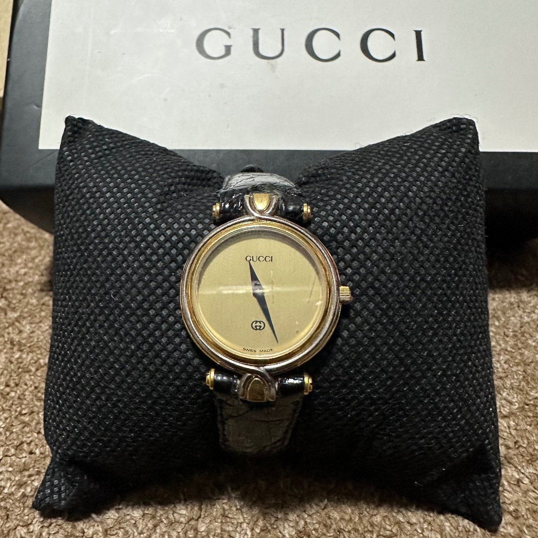 Gucci(グッチ)のGUCCI  グッチ 腕時計 クォーツ　稼働中 レディースのファッション小物(腕時計)の商品写真