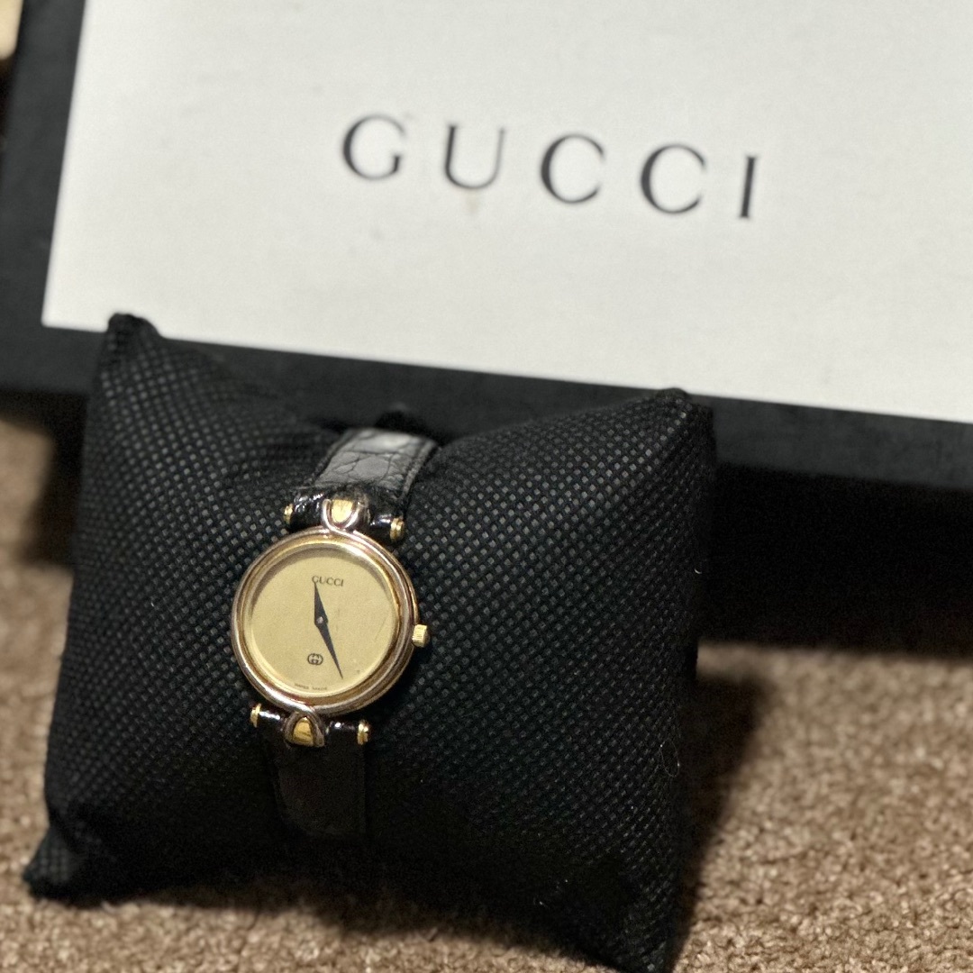 Gucci(グッチ)のGUCCI  グッチ 腕時計 クォーツ　稼働中 レディースのファッション小物(腕時計)の商品写真