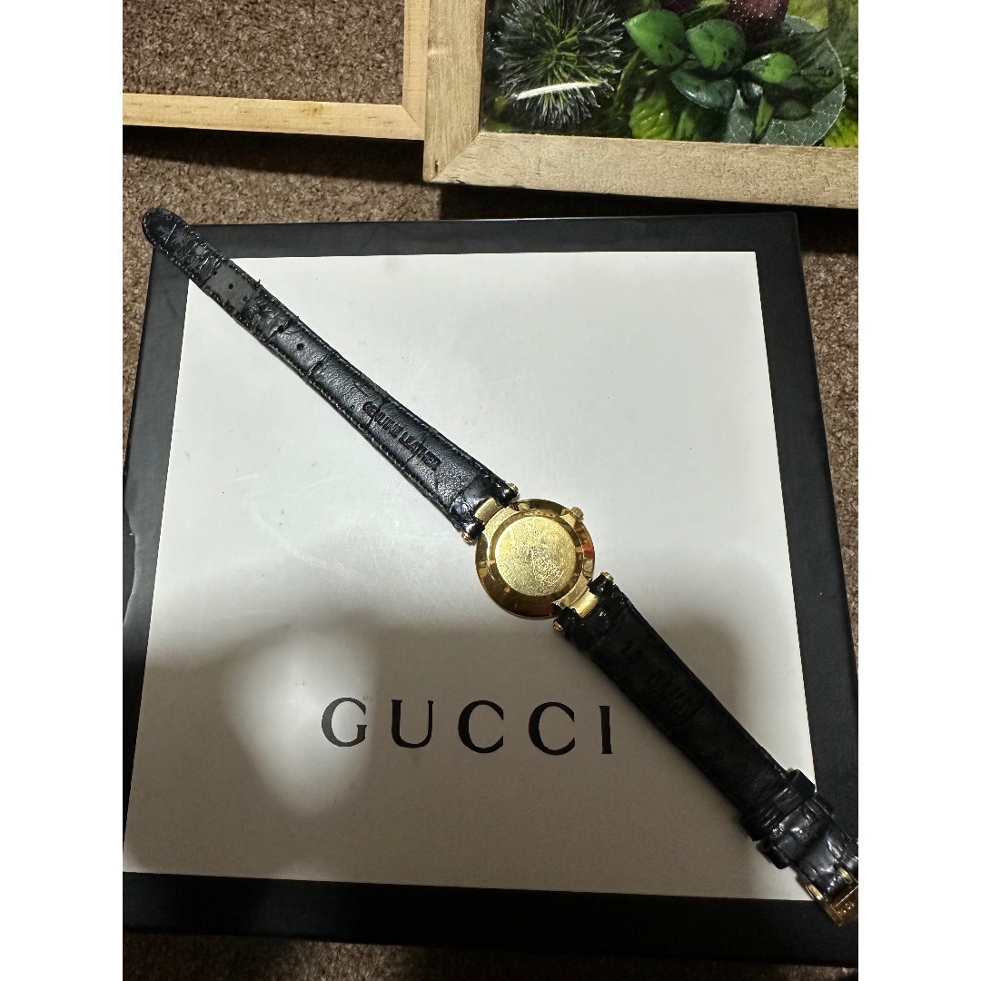 Gucci(グッチ)のGUCCI  グッチ 腕時計 クォーツ　稼働中 レディースのファッション小物(腕時計)の商品写真