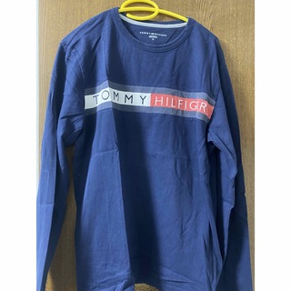 トミーヒルフィガー(TOMMY HILFIGER)のTOMMY HILFIGER 紺色ロンT サイズM(Tシャツ(長袖/七分))