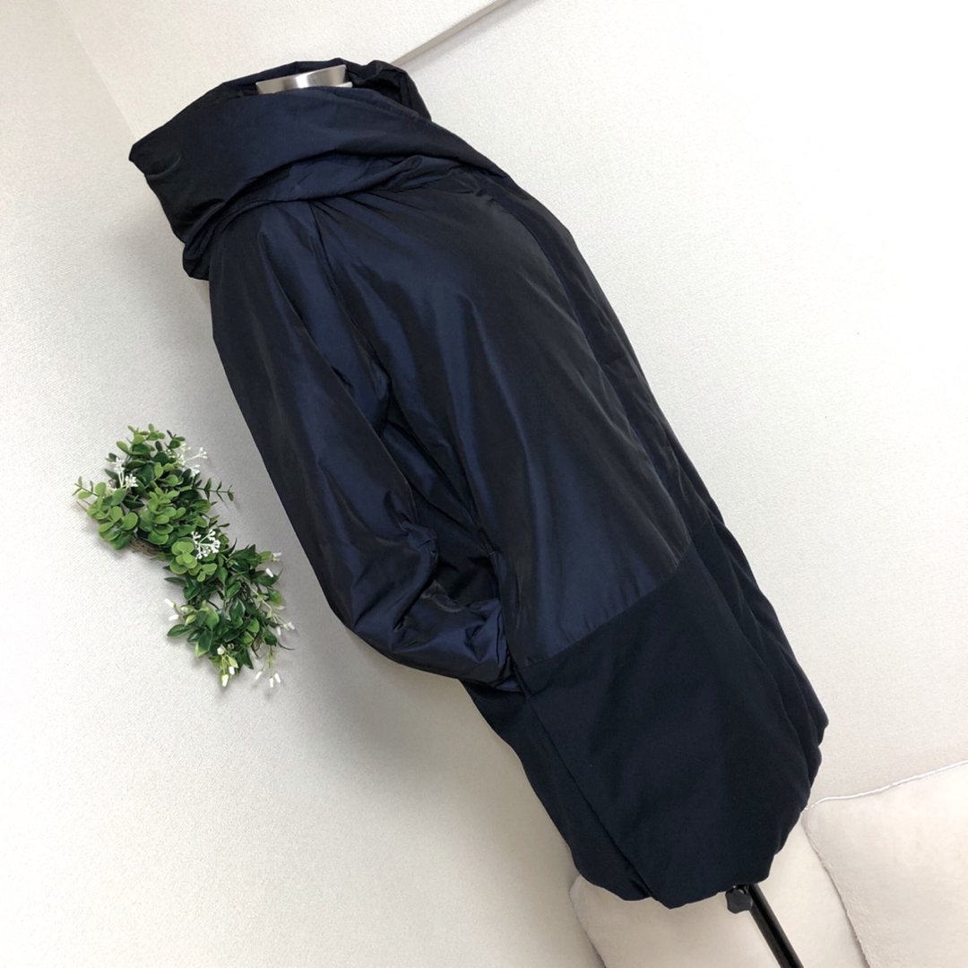 ReFLEcT(リフレクト)のリフレクトのネイビー色ダウンコートLサイズ11 レディースのジャケット/アウター(ダウンコート)の商品写真