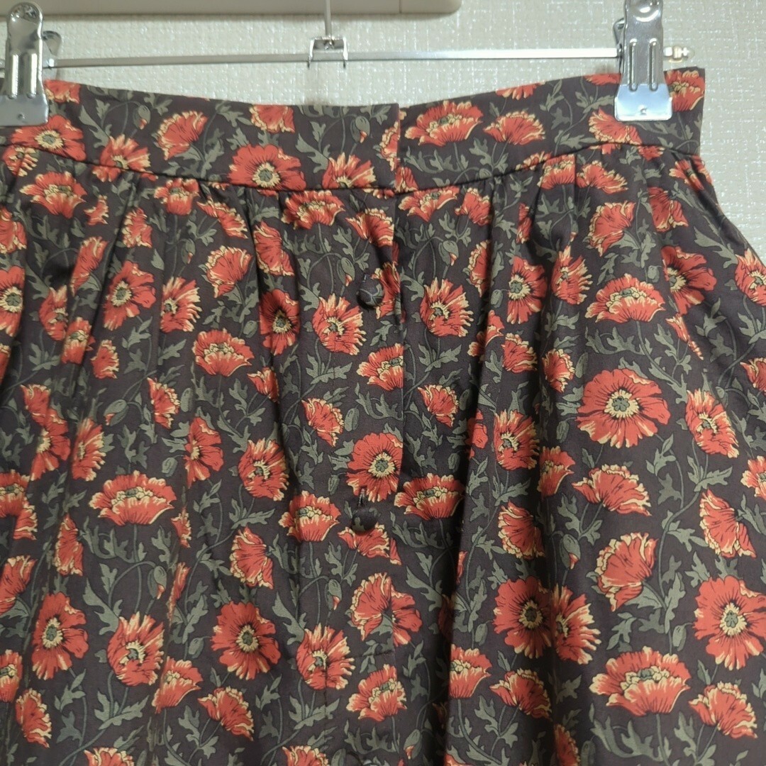 レディース　スカート　花がら　花柄　茶色　赤　ブラウン　ゴム　美品　即日発送 レディースのスカート(ロングスカート)の商品写真