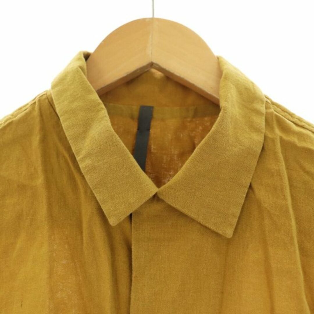 KAZUYUKI KUMAGAI ATTACHMENT(カズユキクマガイアタッチメント)のKAZUYUKI KUMAGAI ATTACHMENT ワイシャツ 黄 メンズのトップス(シャツ)の商品写真