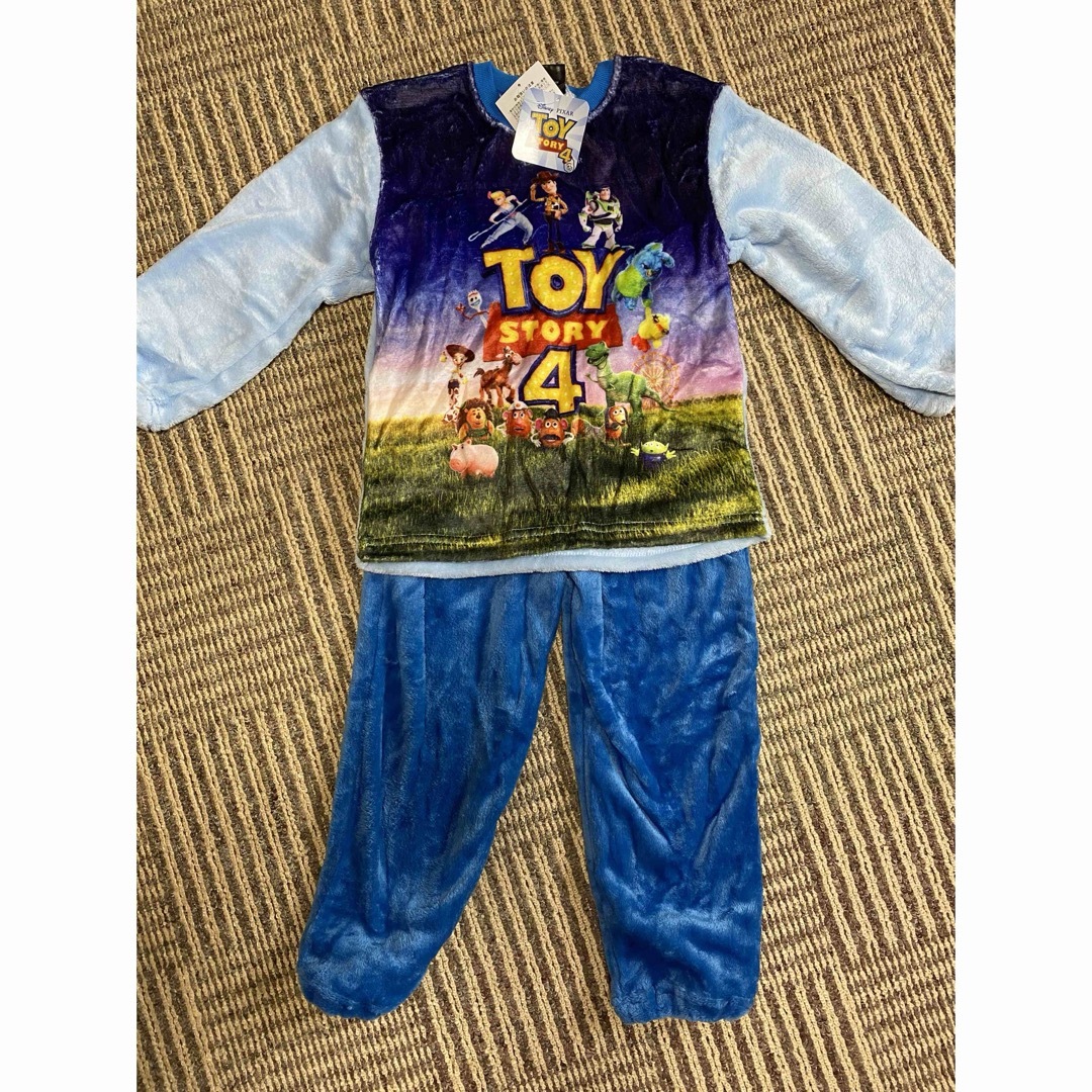 トイストーリー パジャマ キッズ/ベビー/マタニティのキッズ服男の子用(90cm~)(パジャマ)の商品写真