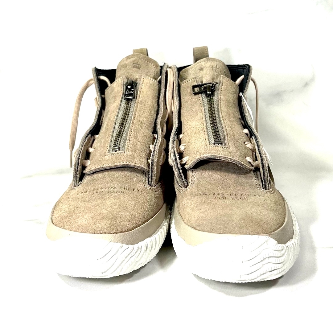 SPINGLE MOVE(スピングルムーブ)の【新品未使用】SPINGLE MOVE TK スエードスニーカーベージュ26.5 メンズの靴/シューズ(スニーカー)の商品写真