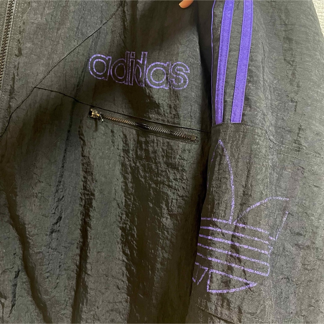 adidas(アディダス)のadidas ヴィンテージ アウター 万国旗タグ レディースのジャケット/アウター(ナイロンジャケット)の商品写真