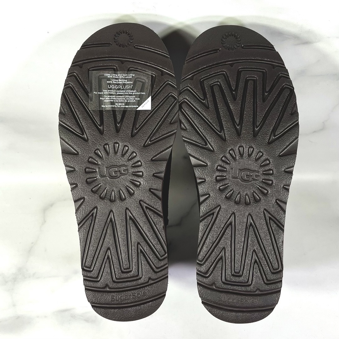 UGG(アグ)の【新品未使用】UGG クラシック ミニ プラットフォーム ブーツ チョコ24.0 レディースの靴/シューズ(ブーツ)の商品写真