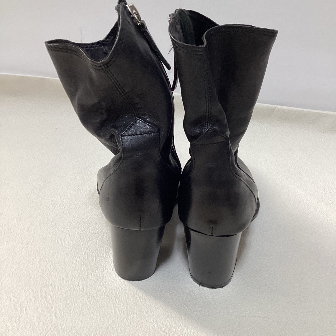 ZARA(ザラ)のZARA ショート　ブーツ　size37 レディースの靴/シューズ(ブーツ)の商品写真