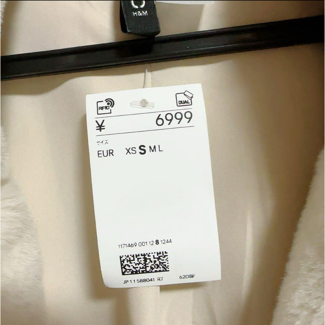ZARA(ザラ)のH&M / 店舗限定ファーコート レディースのジャケット/アウター(ロングコート)の商品写真