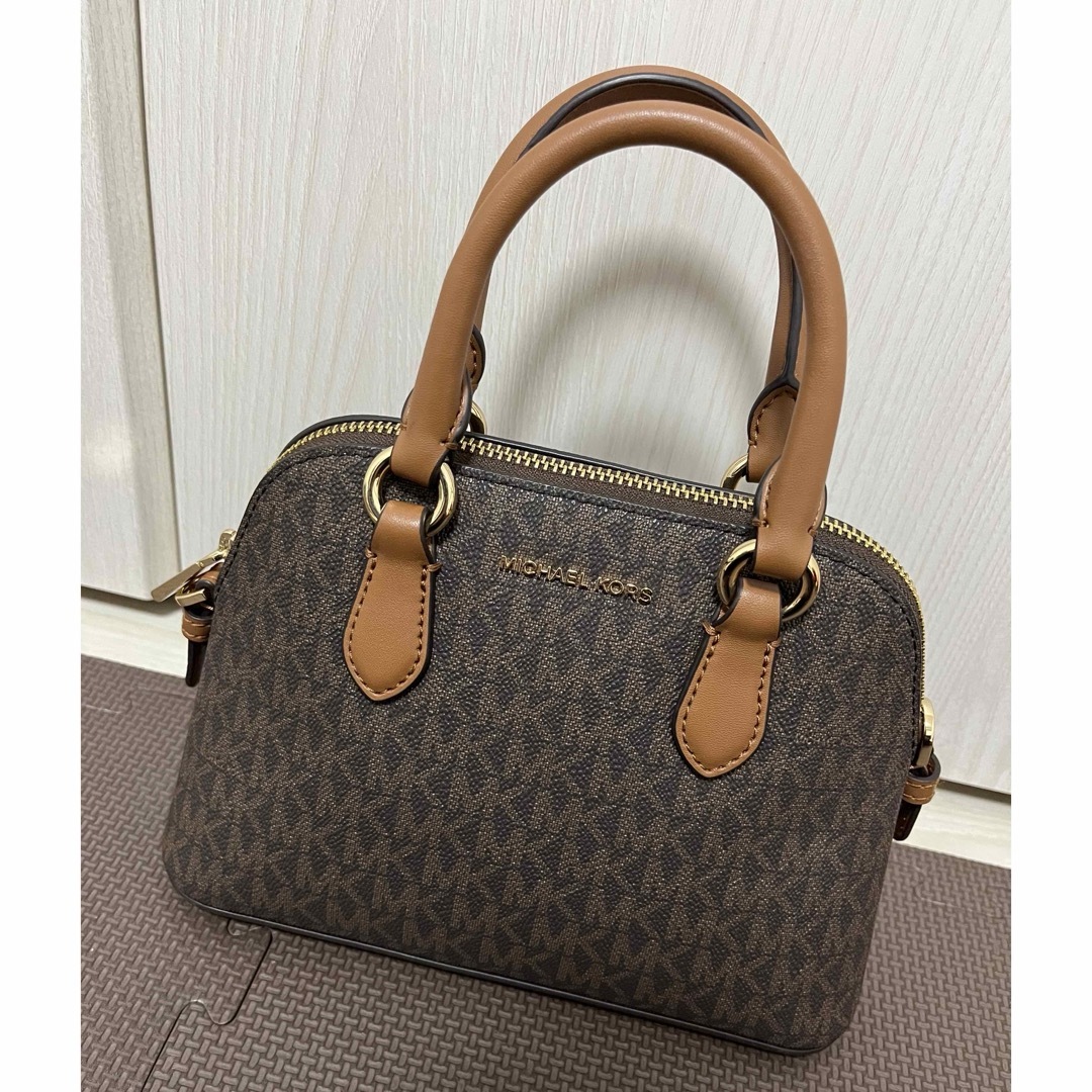 Michael Kors(マイケルコース)のMICHAEL KORS レディースのバッグ(ショルダーバッグ)の商品写真