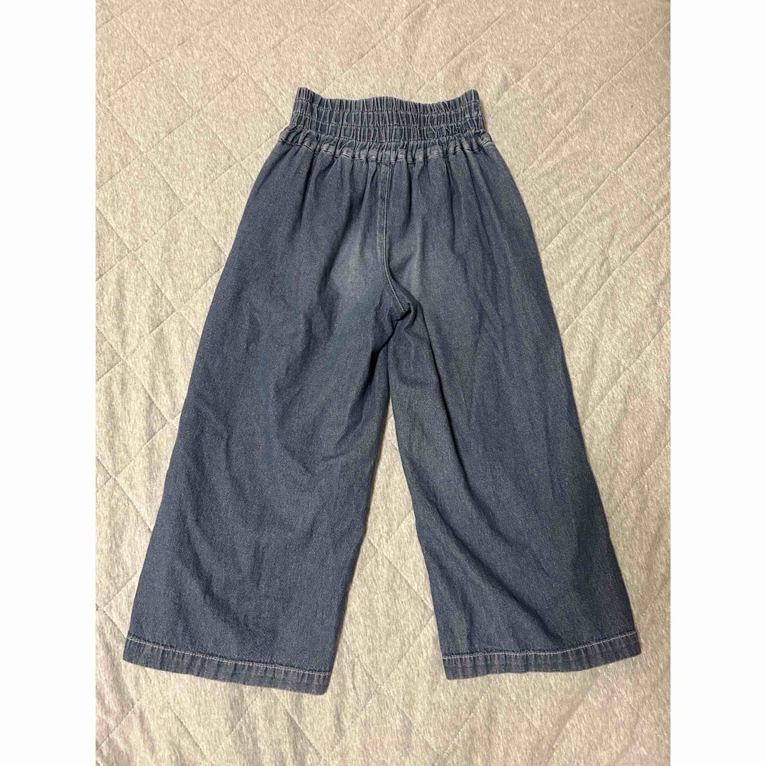 130センチ　デニムパンツ キッズ/ベビー/マタニティのキッズ服女の子用(90cm~)(パンツ/スパッツ)の商品写真