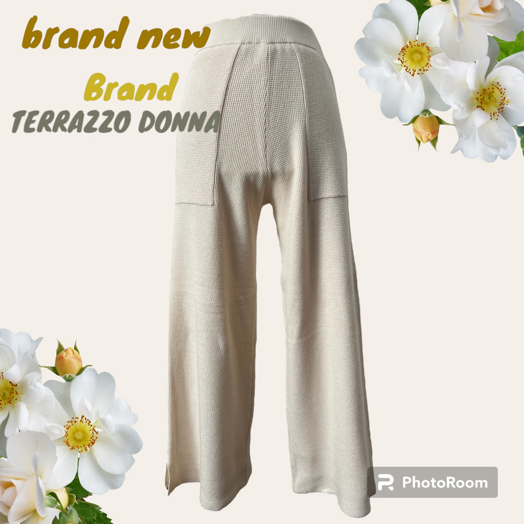 TORRAZZO DONNA(トラッゾドンナ)のTORRAZZO DONNA　ニットパンツ　新品 レディースのパンツ(その他)の商品写真