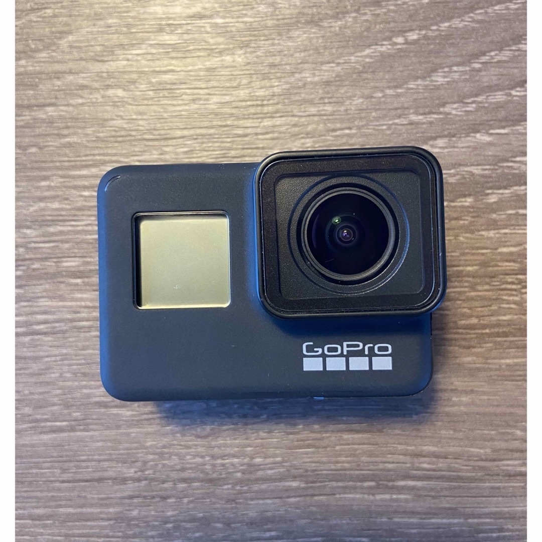 GoPro(ゴープロ)の【美品】GoPro HERO7 ブラック本体+アクセサリー類 スマホ/家電/カメラのカメラ(コンパクトデジタルカメラ)の商品写真