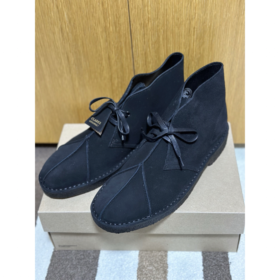 Hender Scheme(エンダースキーマ)のHender Scheme / Clarks ブラックデザートブーツ新品未使用品 メンズの靴/シューズ(ブーツ)の商品写真