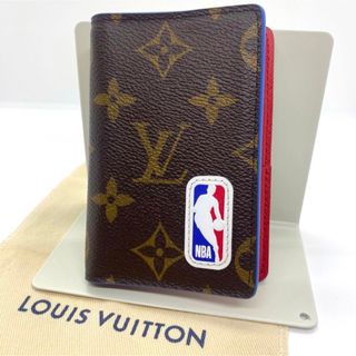 ルイヴィトン(LOUIS VUITTON)のルイヴィトン LV×NBA コラボ オーガナイザー・ドゥ ポッシュ M80104(名刺入れ/定期入れ)