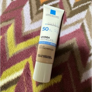 ラロッシュポゼ(LA ROCHE-POSAY)のラロッシュポゼ　トーンアップ　ローズ　30ml  箱無し未使用(化粧下地)