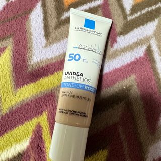 ラロッシュポゼ(LA ROCHE-POSAY)のラロッシュポゼ　トーンアップ　ローズ　30ml  未使用箱無し(化粧下地)