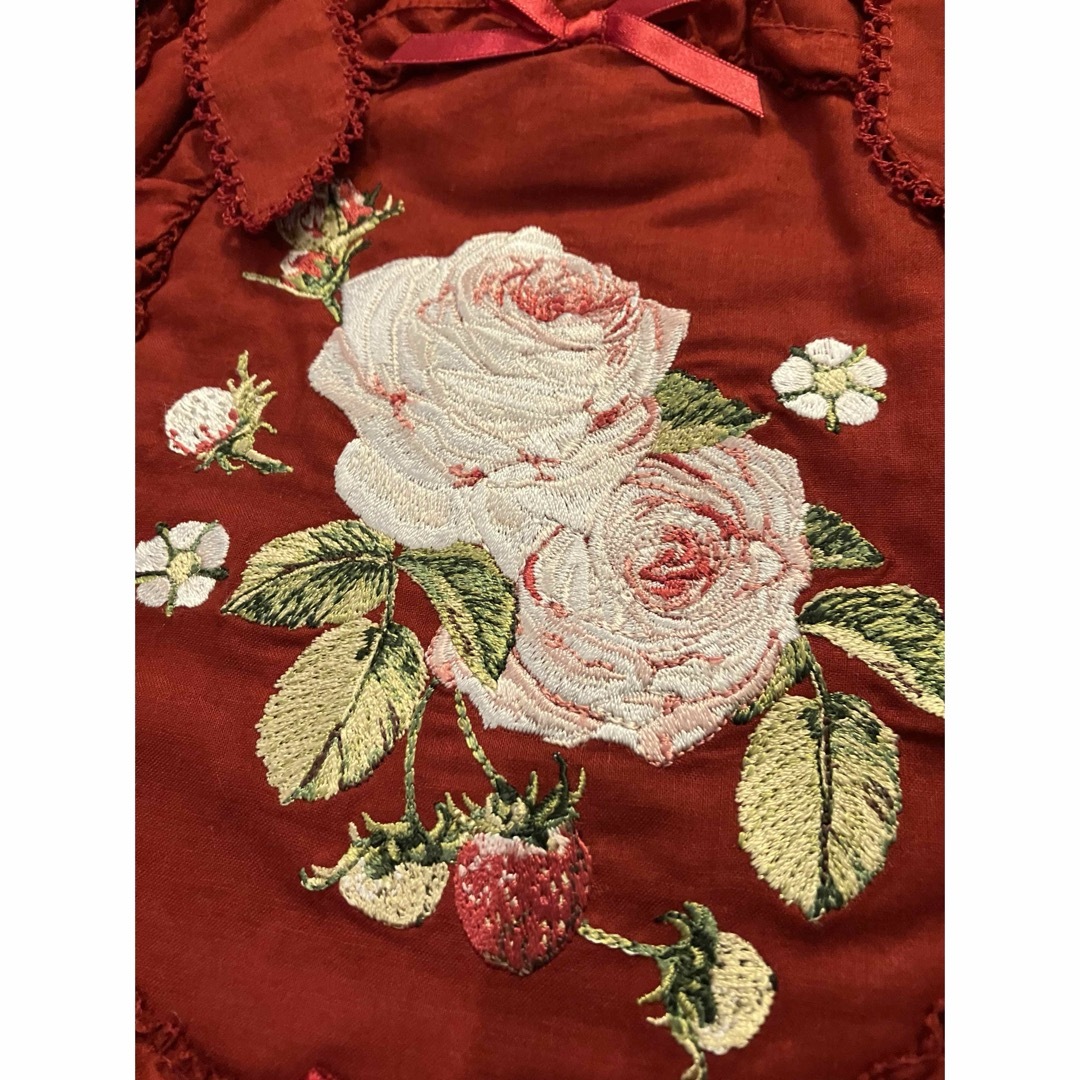 新品タグ付き　ピンクハウス　ポシェット　レッド　薔薇の刺繍が素敵　リボンも可愛いレッドポシェット