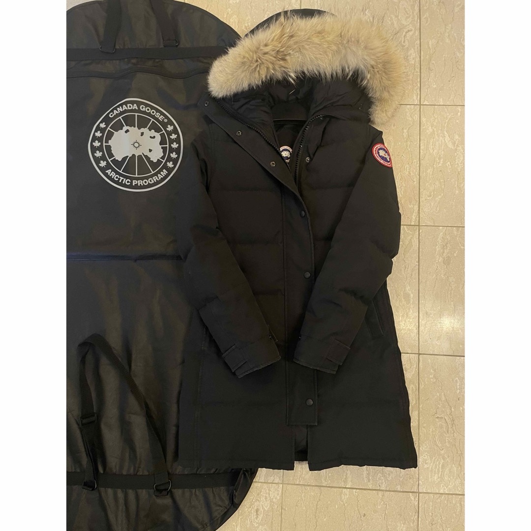 CANADA GOOSE(カナダグース)の美品☆カナダグース マッケンジー ブラックXS☆サザビーリーグ レディースのジャケット/アウター(ダウンジャケット)の商品写真