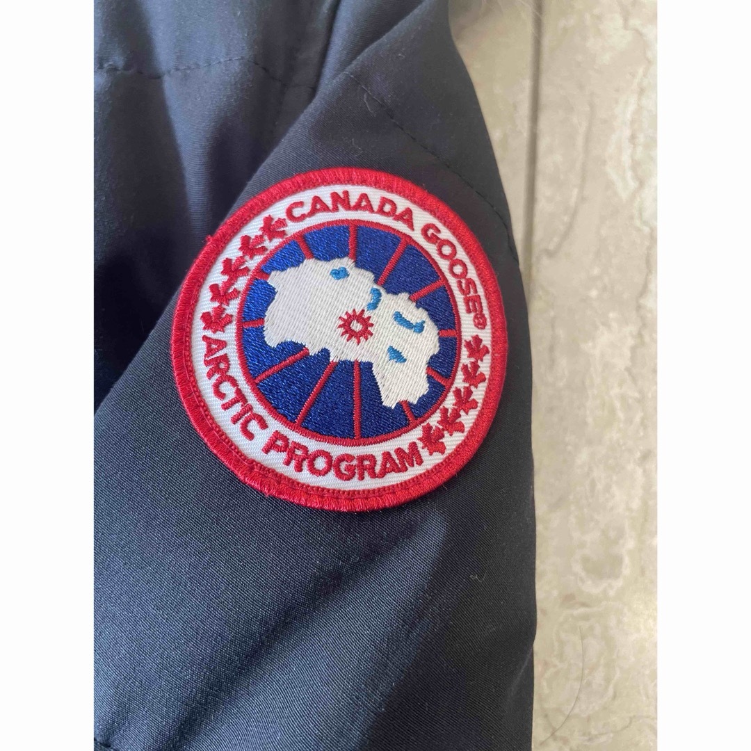 CANADA GOOSE(カナダグース)の美品☆カナダグース マッケンジー ブラックXS☆サザビーリーグ レディースのジャケット/アウター(ダウンジャケット)の商品写真