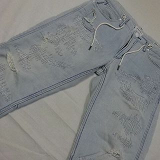 タヴァニティソージーンズ(TAVERNITI SO JEANS)のタヴァニティソー☆ブラッキー☆ダメージ加工ジョグ☆33☆ウェスト約88cm(デニム/ジーンズ)