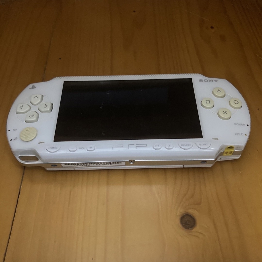 PSP 1000 本体 ホワイト ジャンクの通販 by まる's shop｜ラクマ