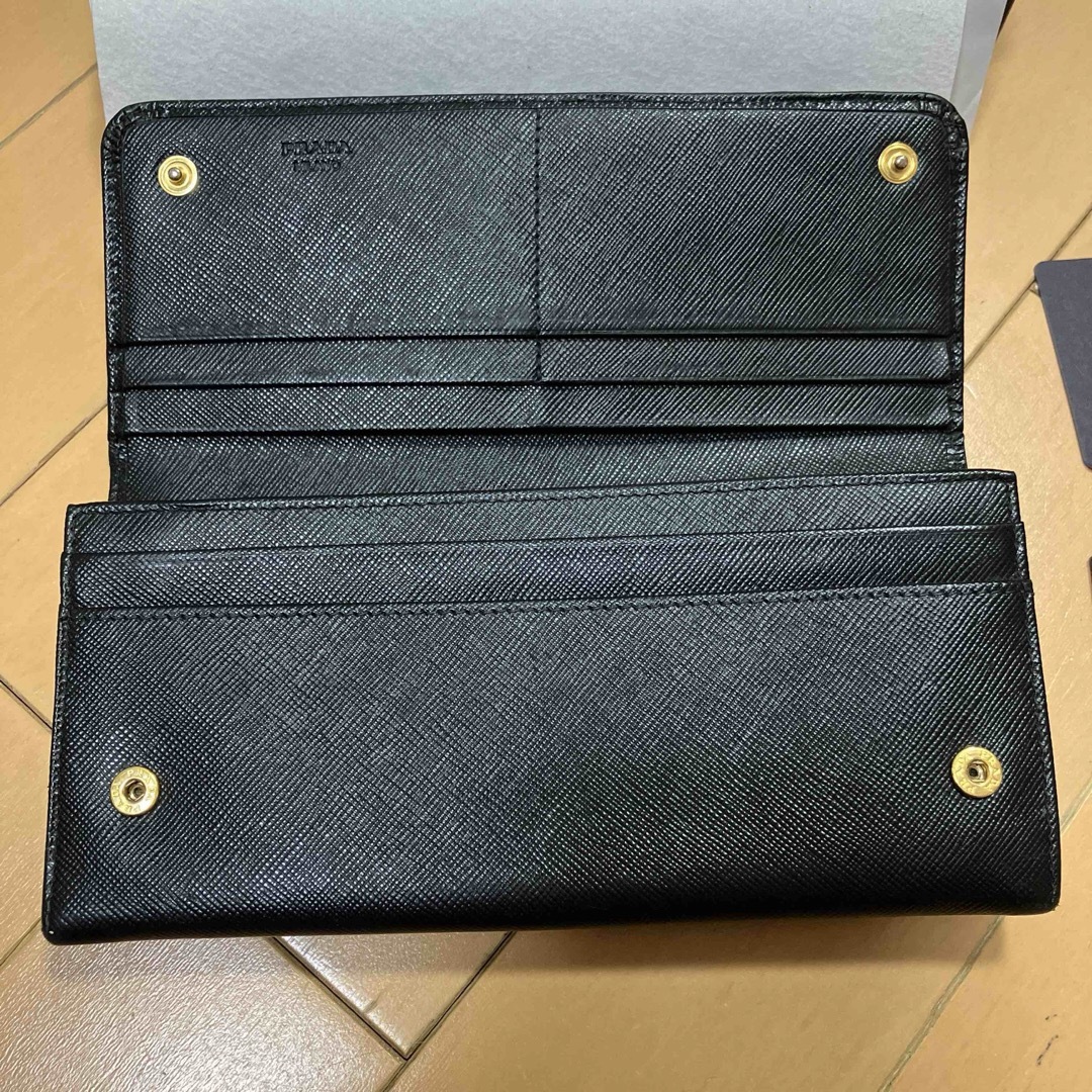 PRADA(プラダ)のPRADA プラダ　長財布　サフィアーノ　リボン　NERO レディースのファッション小物(財布)の商品写真