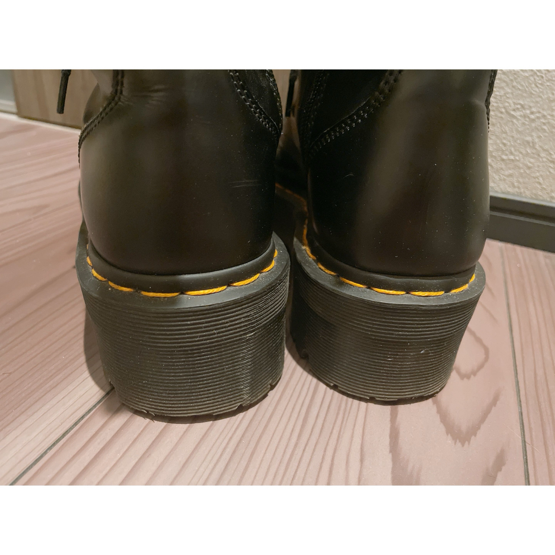 Dr.Martens(ドクターマーチン)のDr.martens Jadon 8ホール レディースの靴/シューズ(ブーツ)の商品写真