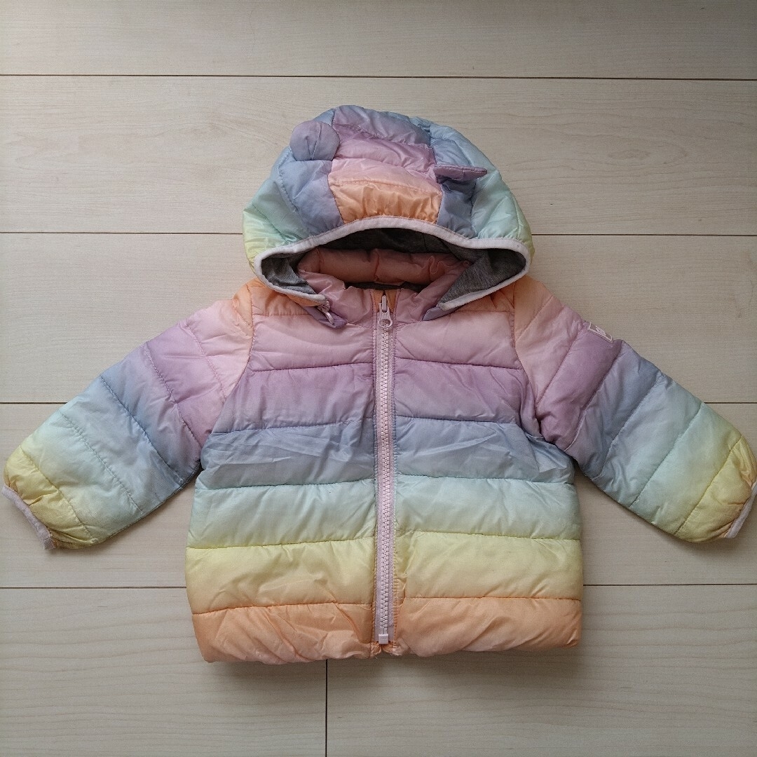 babyGAP(ベビーギャップ)の【 baby gap 】80cm＊くま耳レインボーダウンジャケット キッズ/ベビー/マタニティのベビー服(~85cm)(ジャケット/コート)の商品写真