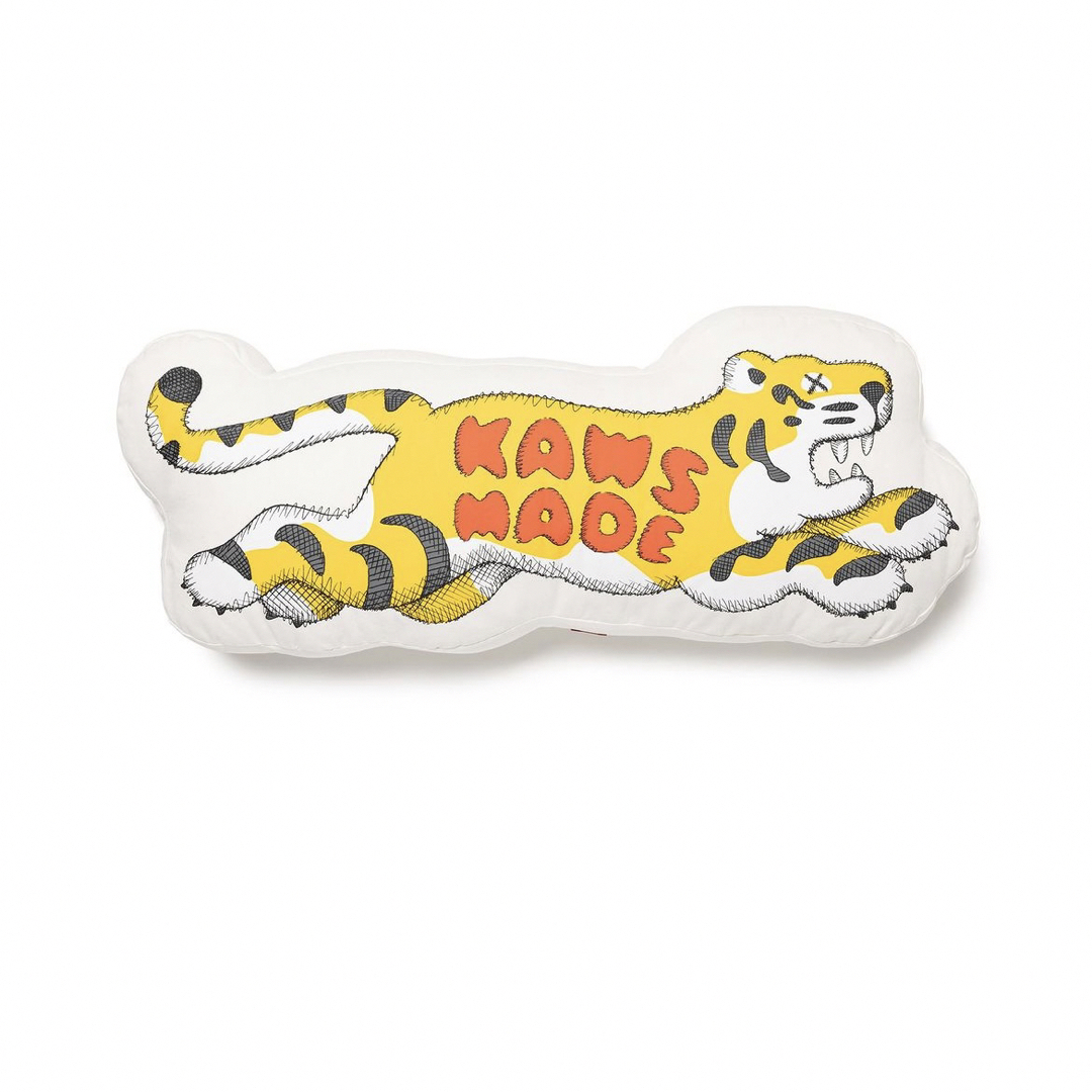 HUMAN MADE - HUMAN MADE KAWS CUSHION クッション ヒューマン HUMAN MADE - HUMAN MADE KAWS CUSHION クッション ヒューマン